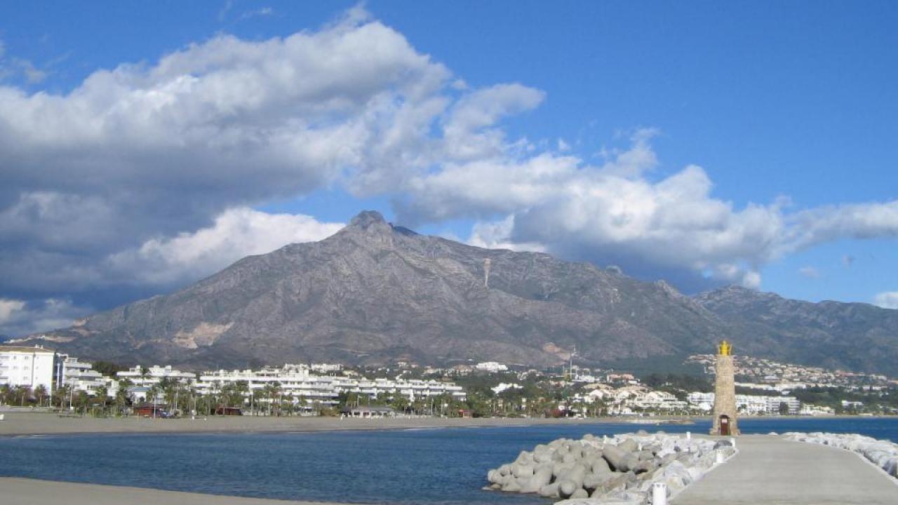 Puerto Banus & La Concha